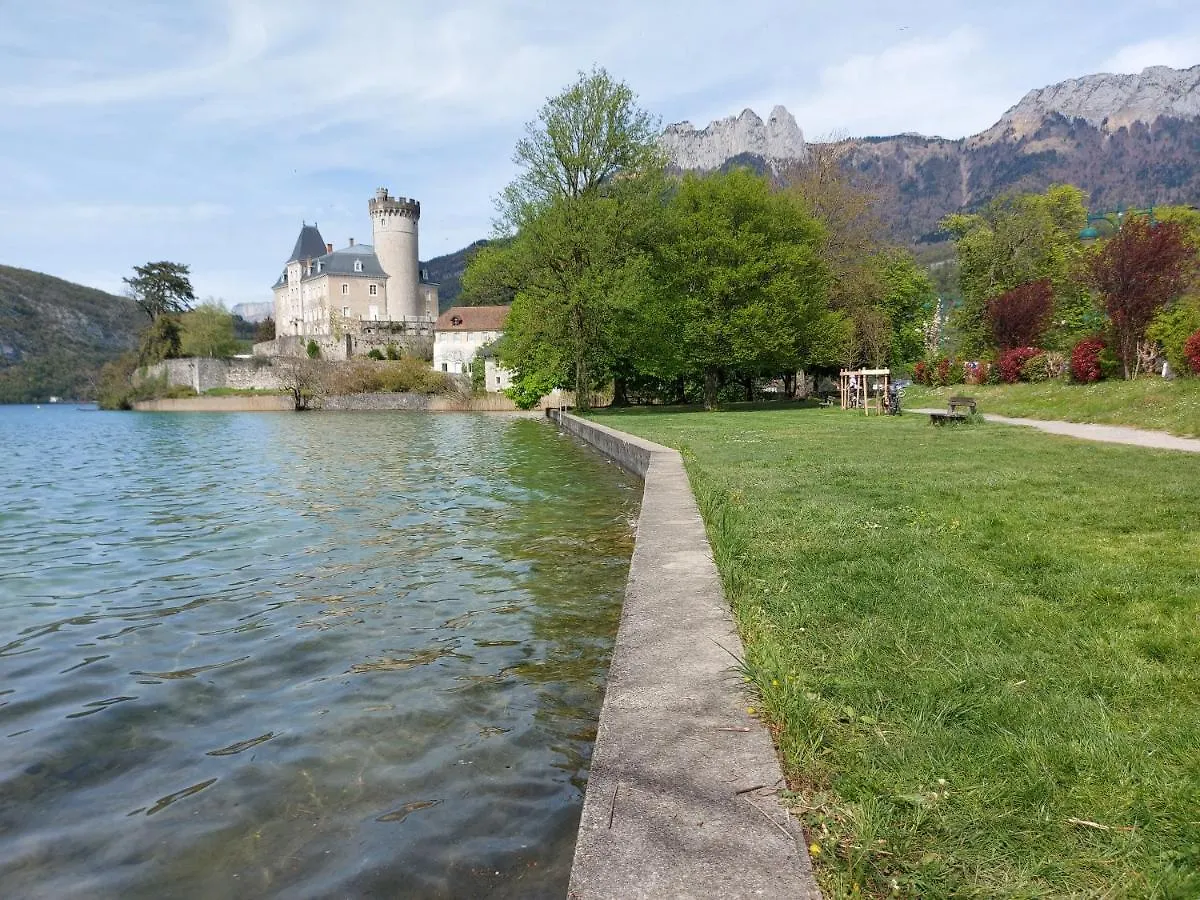 Apartment Charmant Et Spacieux Appartement A Quelques Pas Du Lac Duingt